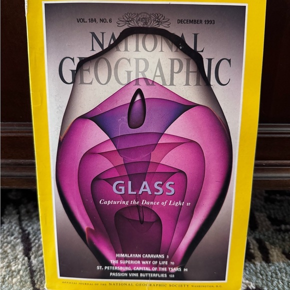 National Geographic Magazine Complete 1993 Issues with Maps and Special Edition - Picture 13 of 13